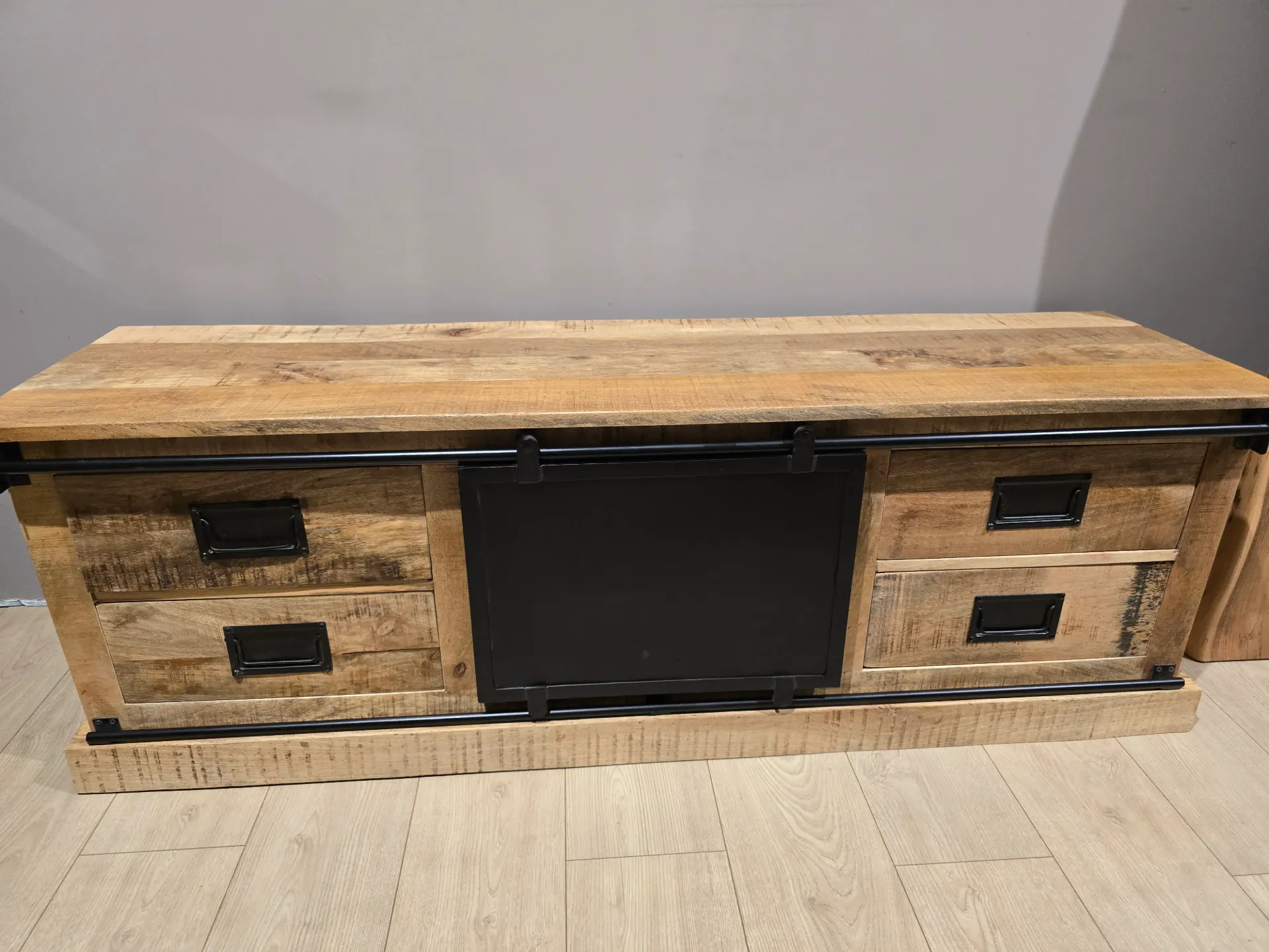 Meuble tv manguier massif porte metal 150cm